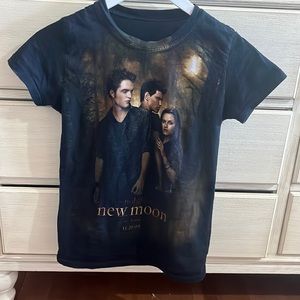 Twilight New Moon T-shirt. Size XS. Graphic tee